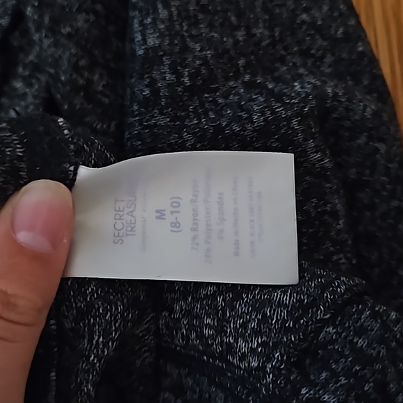 Secret Treaseures sweat pants - Picture 2 of 2